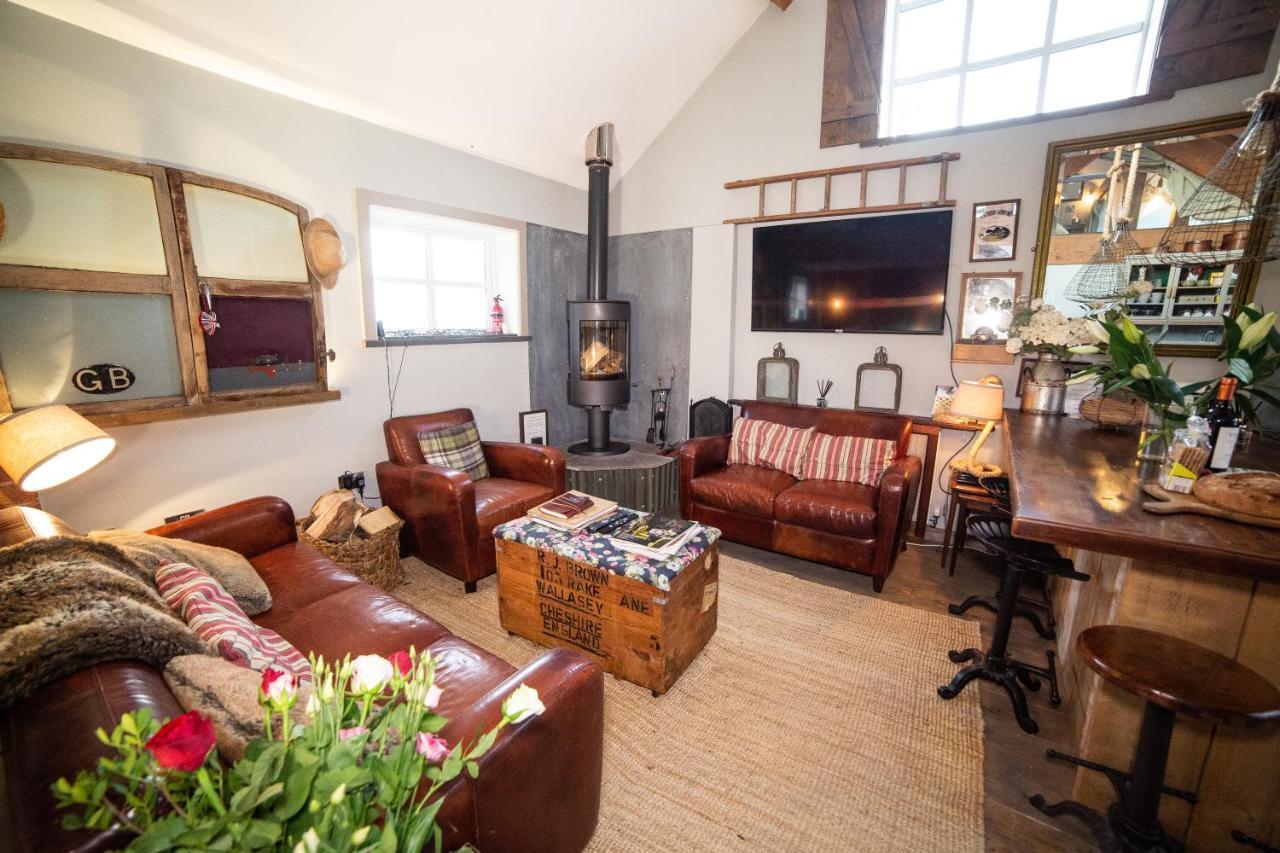 Villa The Cowshed At Cheshire Boutique Barns Nantwich Exterior foto